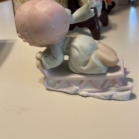 Previous Moments 1999 statue - Picture 4 of 6